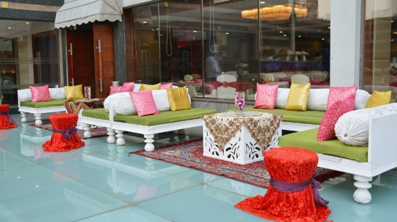 Ramada By Wyndham Ghaziabad Vasundhara Exterior foto